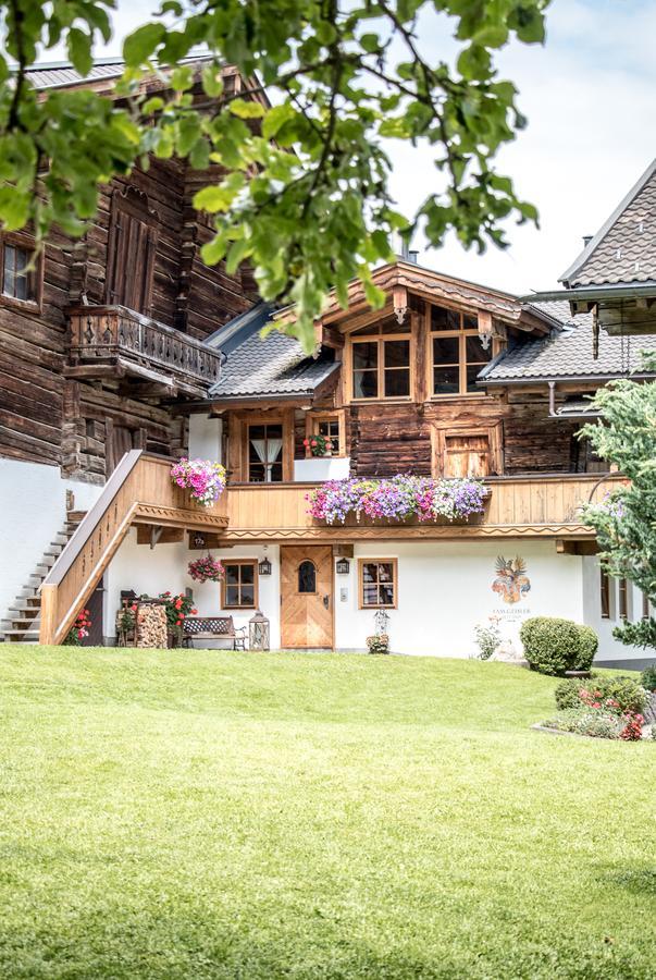 Christernhof Villa Maria Alm am Steinernen Meer Luaran gambar
